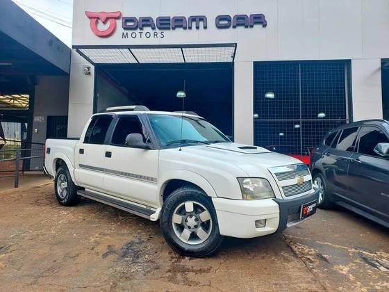 CHEVROLET S10 2.4 MPFI EXECUTIVE 4X2 CD 8V FLEX 4P MANUAL CHEVROLET S10 2.4 MPFI EXECUTIVE 4X2 CD 8V FLEX 4P MANUAL